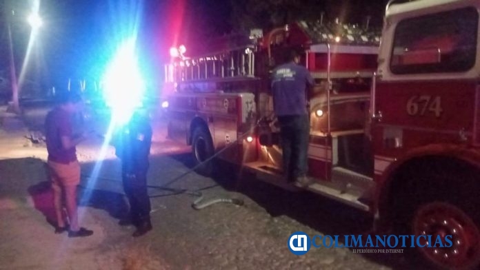 bomberos en incendio