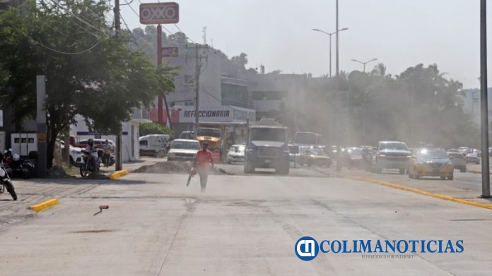 Ayuntamiento de Manzanillo concluirá esta semana vialidades con concreto hidráulico4