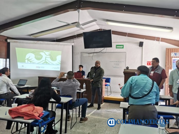 Participan universitarios en coloquio nacional de educación media superior
