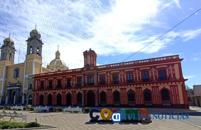 Colima - palacio y catedral