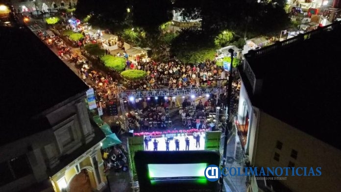 Con gran éxito se vive tercera noche de ‘Vive Colima la Navidad’3