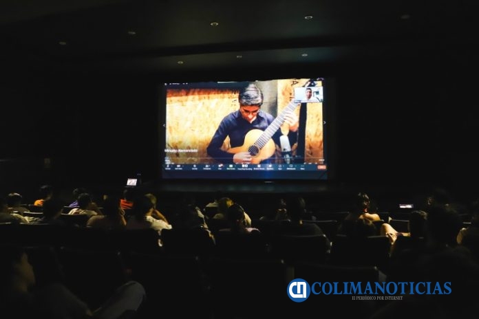 Javier Ramírez_conferencia sobre guitarra mexicana