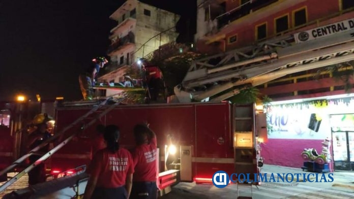 PC Municipal auxilió a una persona mal de salud en el centro de Manzanillo