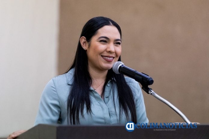 indira anuncio
