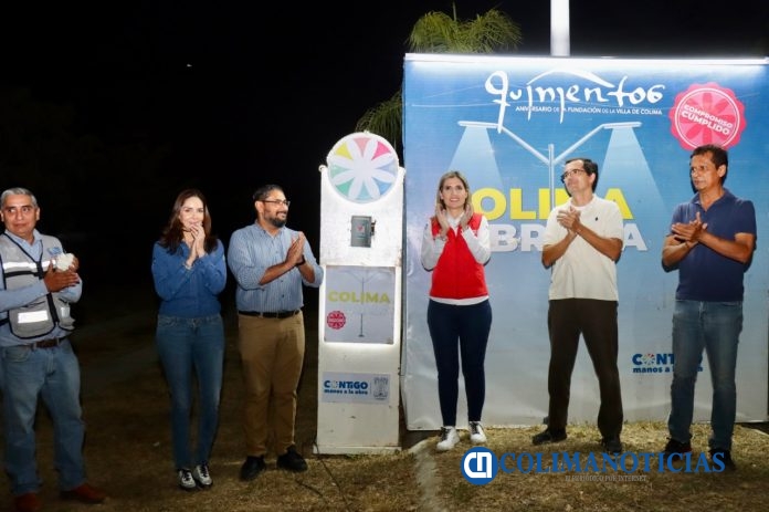 Margarita Moreno enciende iluminación de la avenida Constitución norte