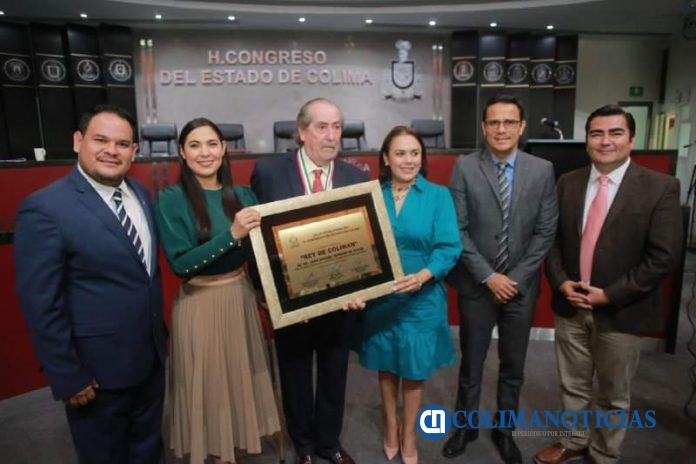 Recibe Miguel Romero de Solís la Medalla 'Rey de Coliman'4