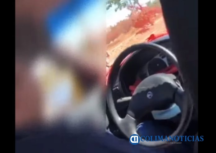 Retiran gafete y licencia a taxista 'acosador'
