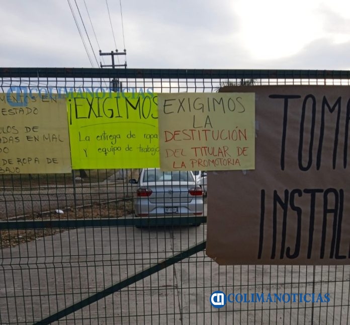 Se manifiestan en Conafor Colima por carencias de equipo y materiales de trabajo