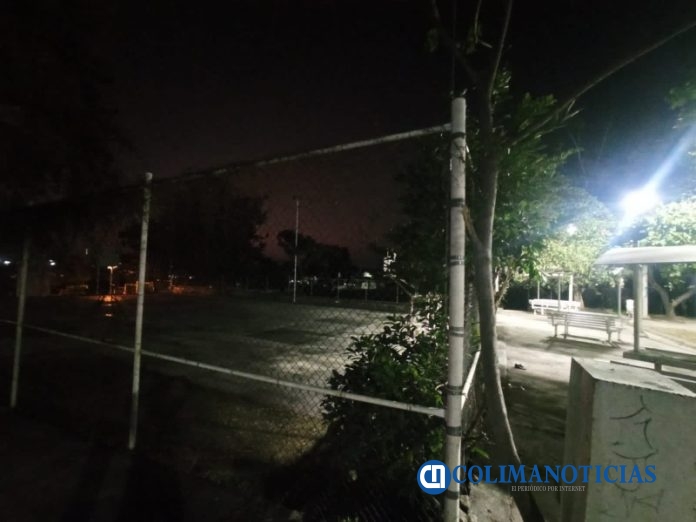 cancha cerca del skatepark de Villa de Álvarez 3