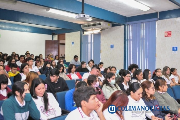 Conversatorio Nosotras en la ciencia_b