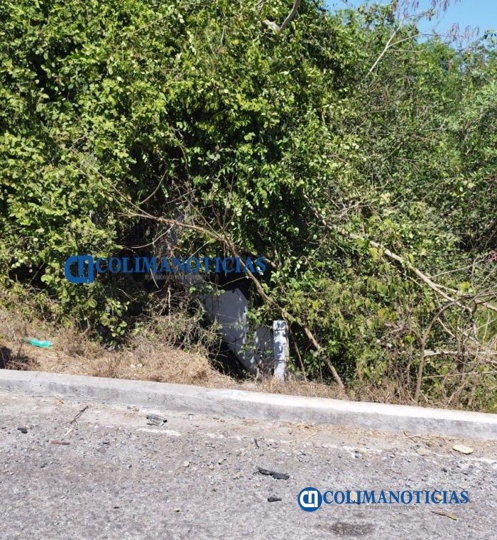 Fatal accidente en la autopista; muere hombre prensado