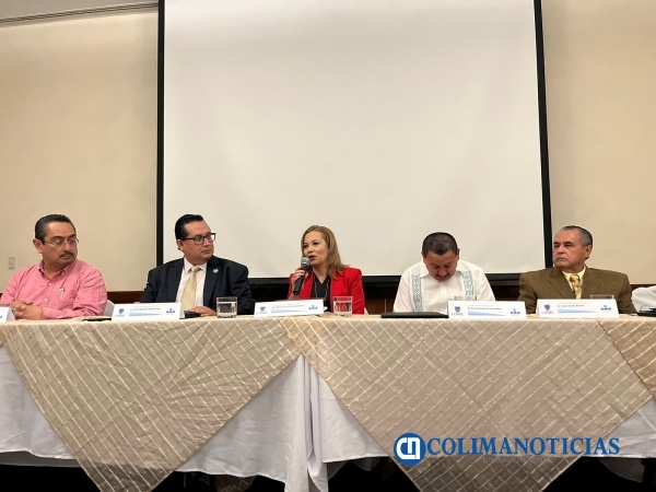 José Alberto Pacheco Elizalde protesta como nuevo presidente del Colegio de Médicos Internistas
