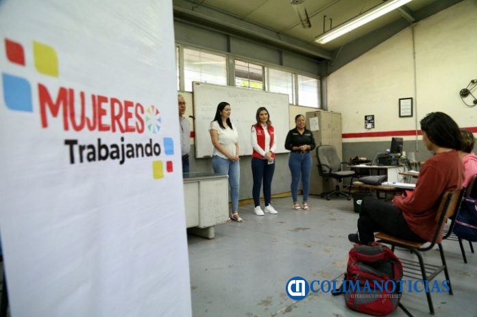 Margarita Moreno da inicio al curso de mecánica 'Mujeres trabajando'