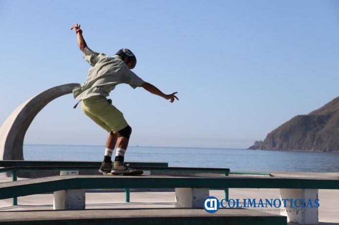 Skateboarding manzanillo