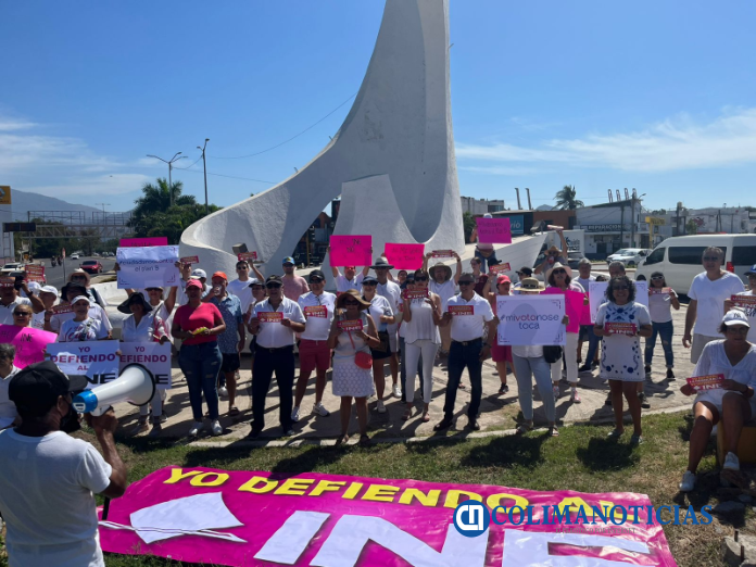 defensa del INE en Manzanillo