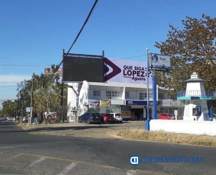 espectaculares y pintas de barda a favor de las tres principales “corcholatas” de López Obrador colima