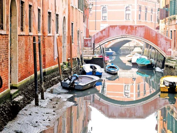 sequía paraliza los canales de Venecia; marea baja continuará cuatro días