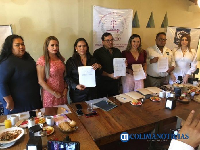 Colegio de Mujeres Abogadas en Colima, CONCAAM y Universidad Virtual FOEM firman convenio para ofrecer estudios a bajo costo