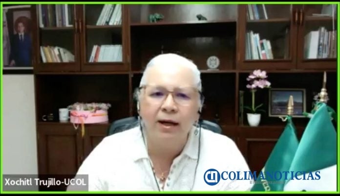Conversatorio El reto de ser mujer en la ciencia_Xóchitl Trujillo