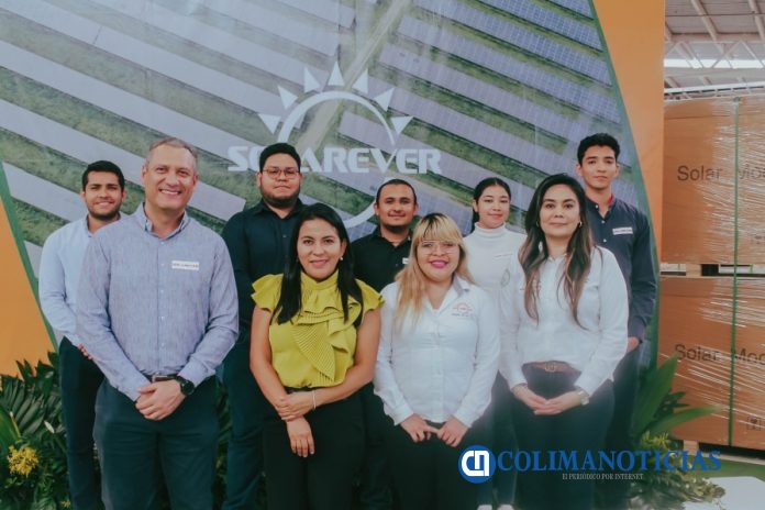 Estudiantes de la FIE Manzanillo visitan la empresa Solarever_b