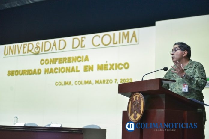 General Héctor Tonatiuh imparte conferencia sobre seguridad nacional