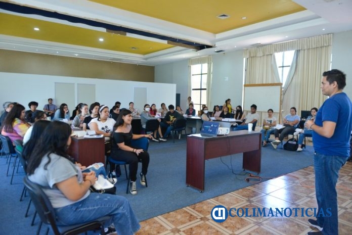 Inauguran taller de Lengua de Señas Mexicana