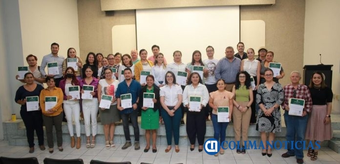 Personal del Congreso recibe constancia de capacitación en 'Igualdad de Género, Masculinidades y Violencia de Género'