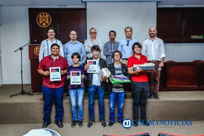 Premian a ganadores del concurso de Física y Matemáticas “Silvia Torres”