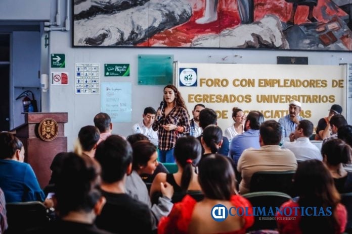 Realizan panel con empleadores, en la Facultad de Economía_c