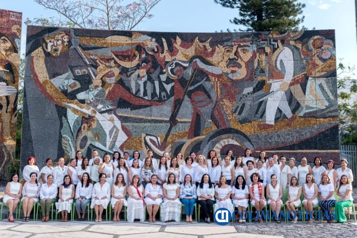 Recrean foto histórica de la ACU para celebrar su 30 aniversario_a