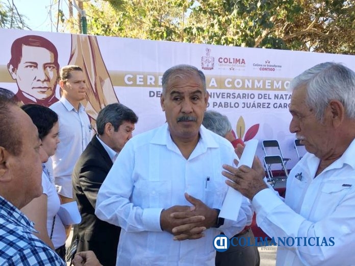 adolfo nuñez en evento benito juarez