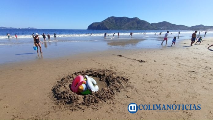 playas de colima
