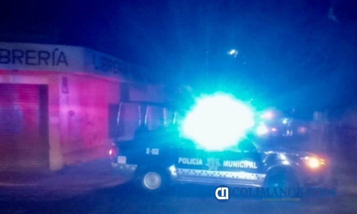 policía en centro de colima