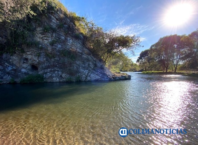 Coquimatlán rio
