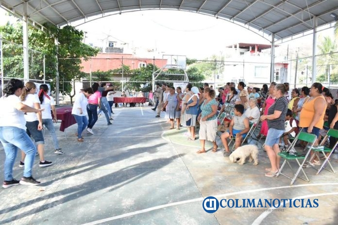 DIF Estatal Colima ofrece Brigada Médico-Asistencial en Manzanillo