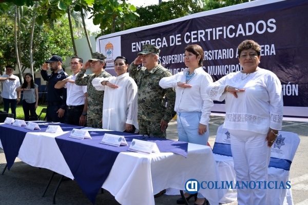Entregan certificados a la Primera Generación de técnicos profesionales en Seguridad y da inicio la Segunda Generación, la integran 44 cadetes 3