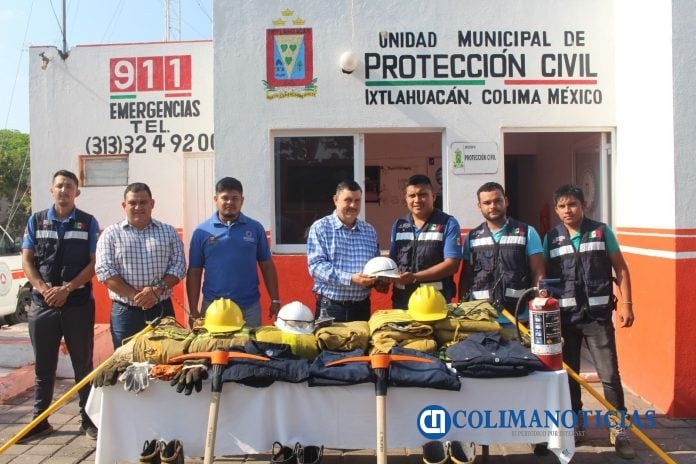 Equipan a Protección civil de Ixtlahuacán en combate de incendios
