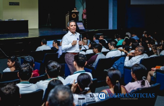 Rector dicta conferencia inaugural por 56 aniversario del Bachillerato 3_d