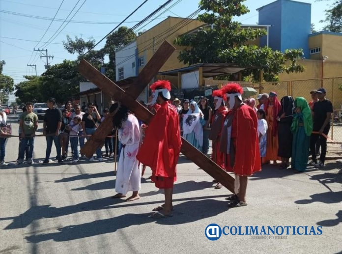 Viacrucis en Manzanillo 1