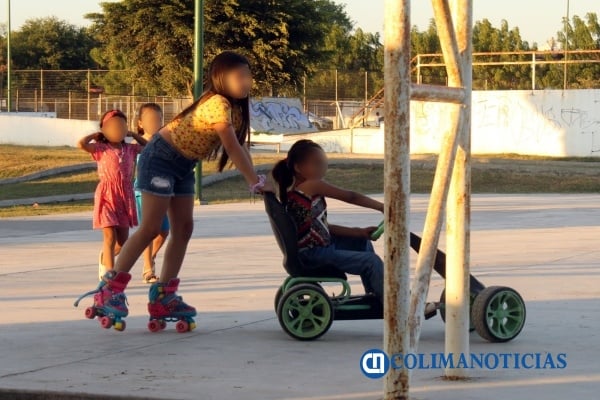 niñas jugando