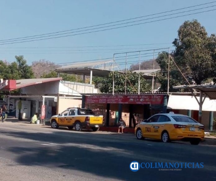 taxistas auxilian a mujer a dar a luz