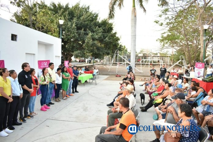 Atiende Tey Gutiérrez a 150 personas en el Miércoles Ciudadano