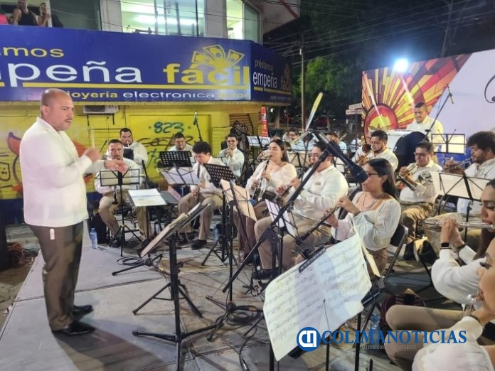 Banda Sinfónica de Colima alegra las fiestas patronales en barrios y colonias