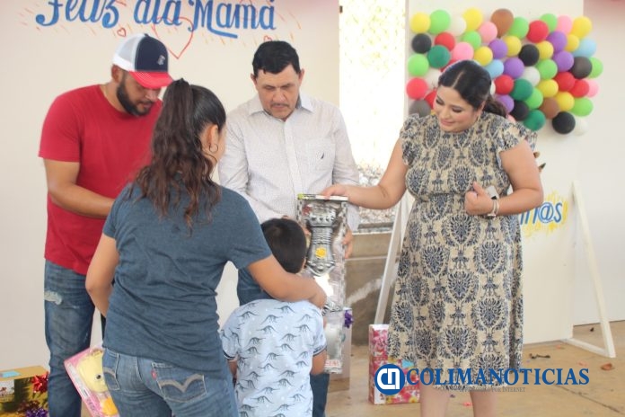 DIF Ixtlahuacán inicia el festejo a mamás y a niños