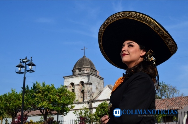 Julieta Macías presenta el tema 'Vete de mí para siempre' del compositor Ezequiel Aguilar Farías