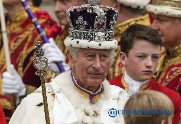 Llevan a cabo la coronación del rey Carlos III