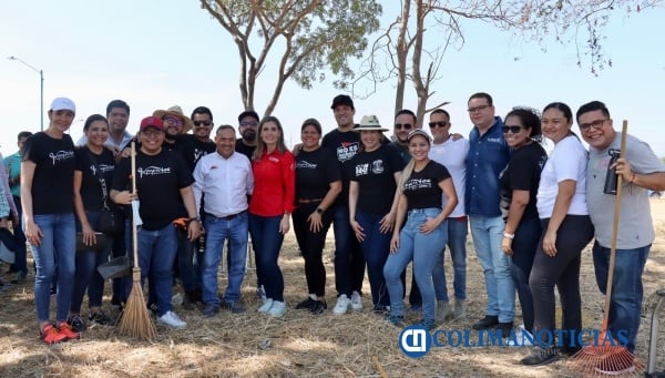 Margarita Moreno y Sindicato de Gobierno realizan 'Talacheando Contigo' en Palma Amarilla