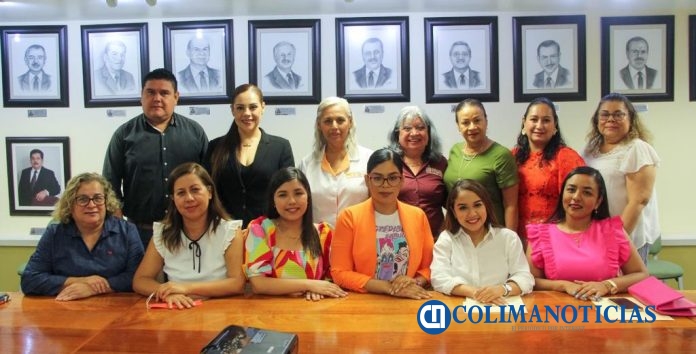 Secretaría de Educación Colima entrega 5 plazas más de nivel preescolar