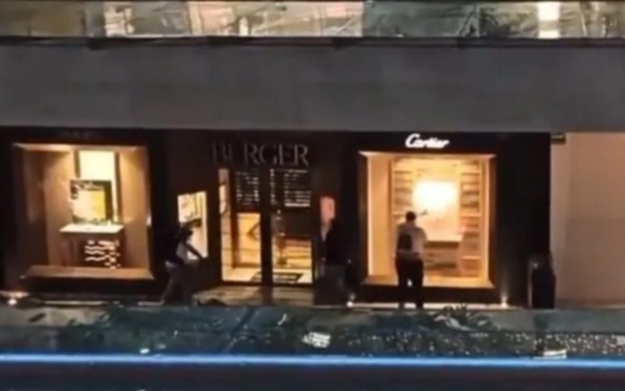 Asaltan joyería al interior de la Plaza Antara, en CDMX