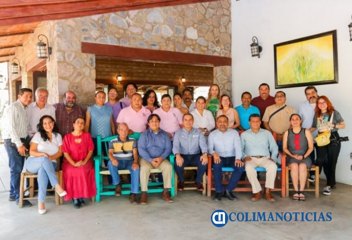 Celebran 49 aniversario del periódico “El Comentario”